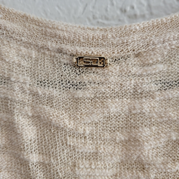 St. John Sport Top Size P - Picture 4 of 5